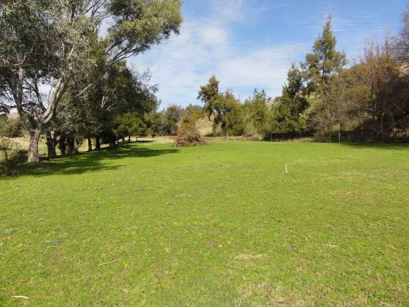 168 Punch Street, Gundagai NSW 2722