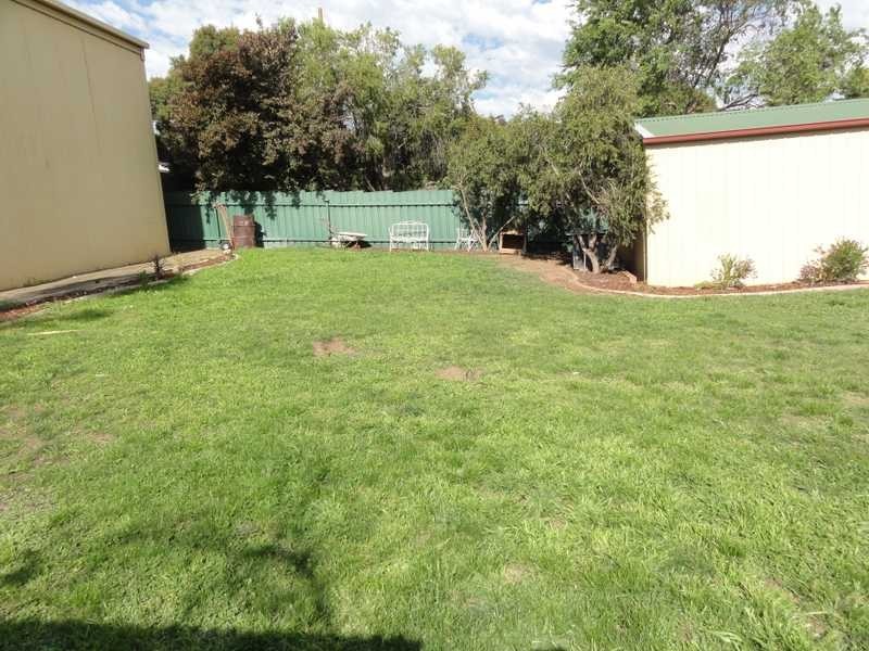 143 Hanley Street, Gundagai NSW 2722
