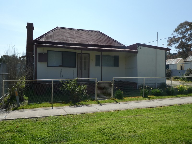 141 Punch Street, Gundagai NSW 2722