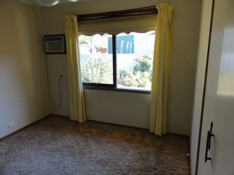 39 Tor Street, Gundagai NSW 2722