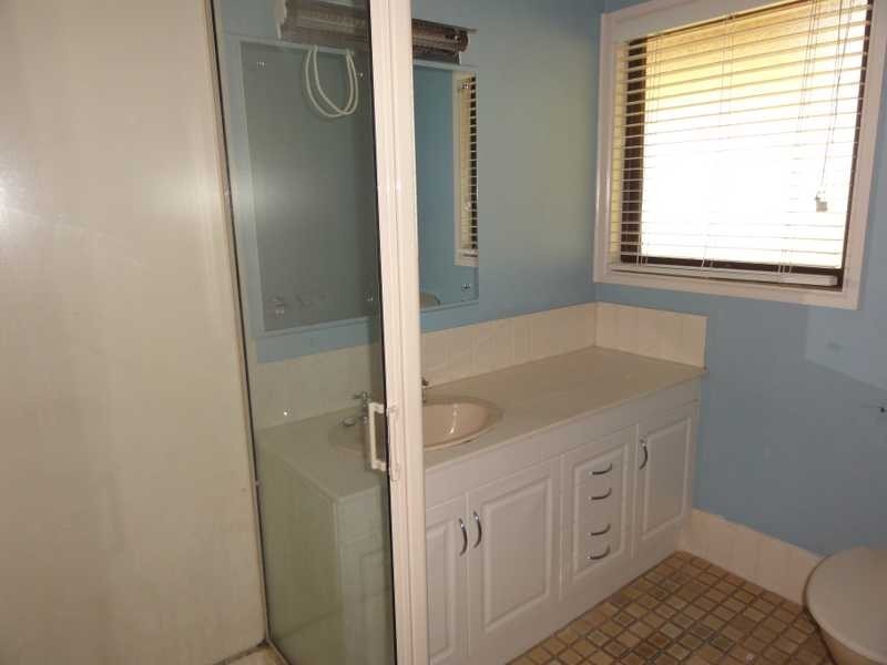 39 Tor Street, Gundagai NSW 2722