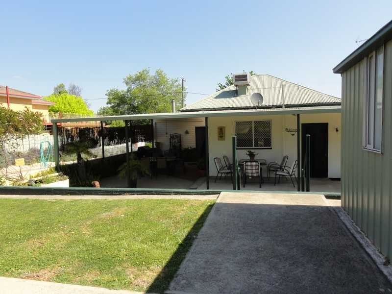 113 Punch Street, Gundagai NSW 2722
