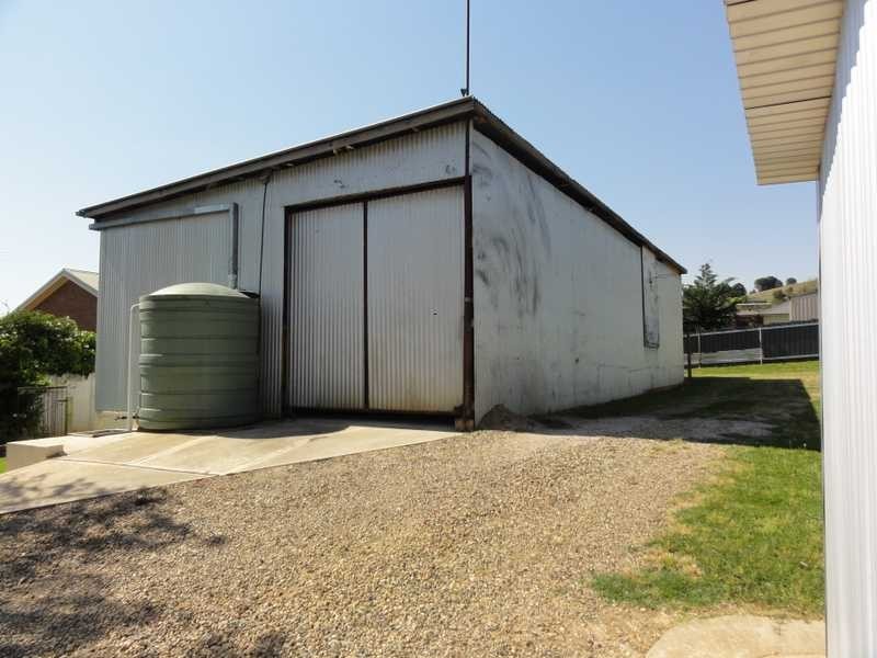 113 Punch Street, Gundagai NSW 2722
