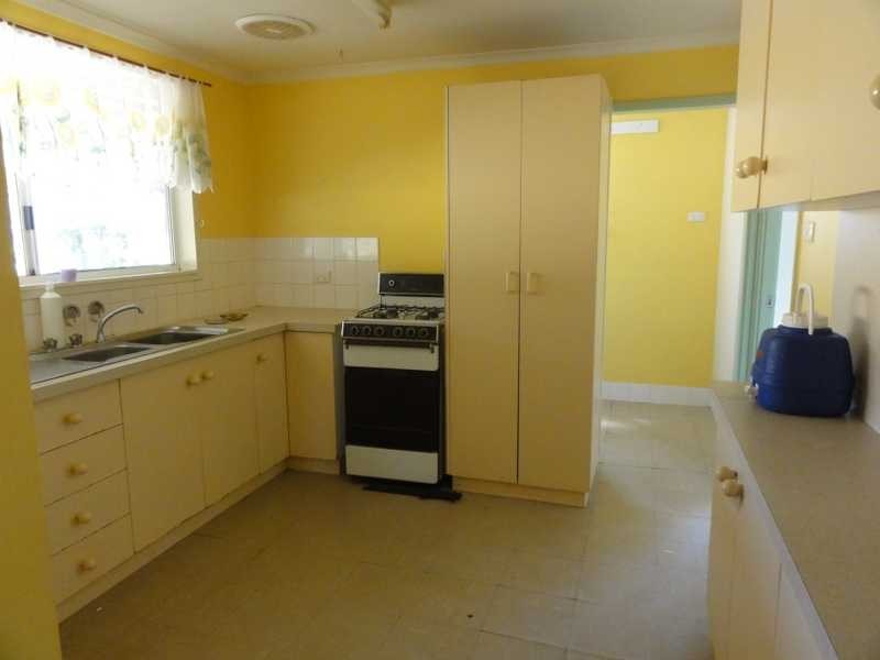 75 Mount Street, Gundagai NSW 2722