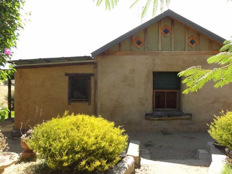 ‘Sunnyglen’ Audley Road, Jugiong NSW 2726