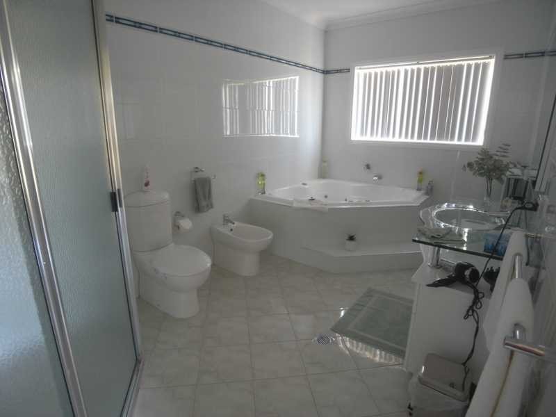 123 West Street, Gundagai NSW 2722