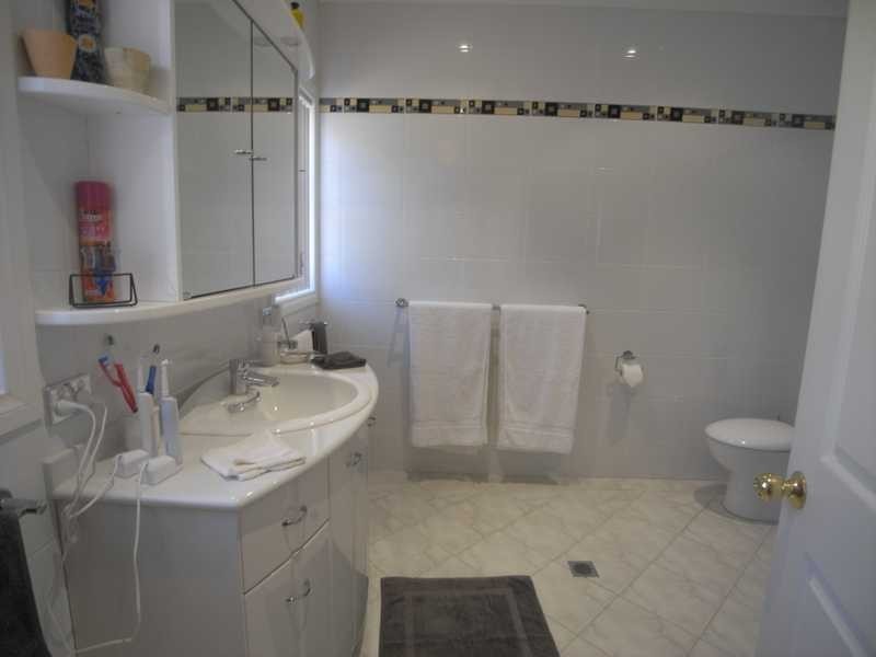 123 West Street, Gundagai NSW 2722
