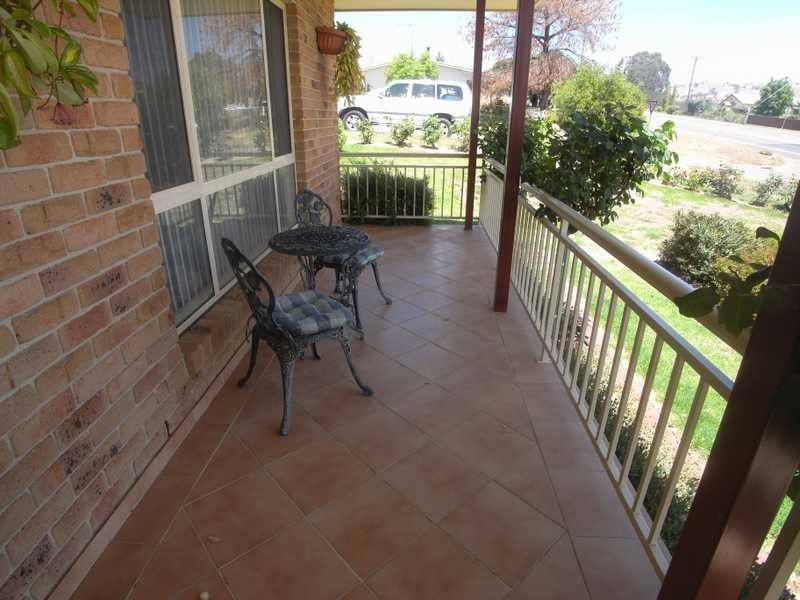 123 West Street, Gundagai NSW 2722