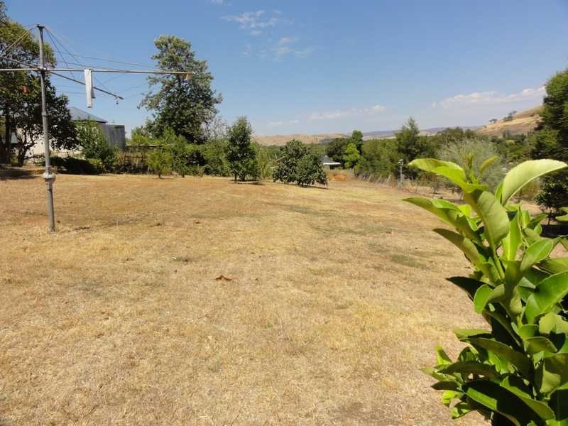 120 Hanley Street, Gundagai NSW 2722