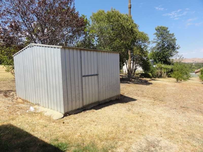 120 Hanley Street, Gundagai NSW 2722