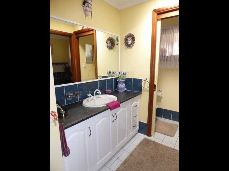 10 Tenandra Street, Nangus NSW 2722