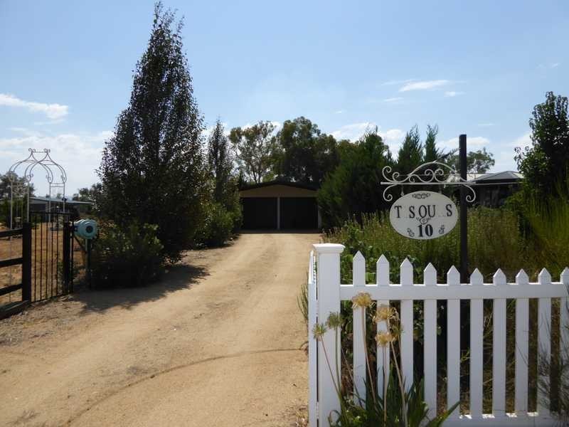 10 Tenandra Street, Nangus NSW 2722