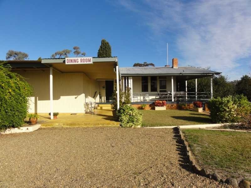 101 West Street, Gundagai NSW 2722