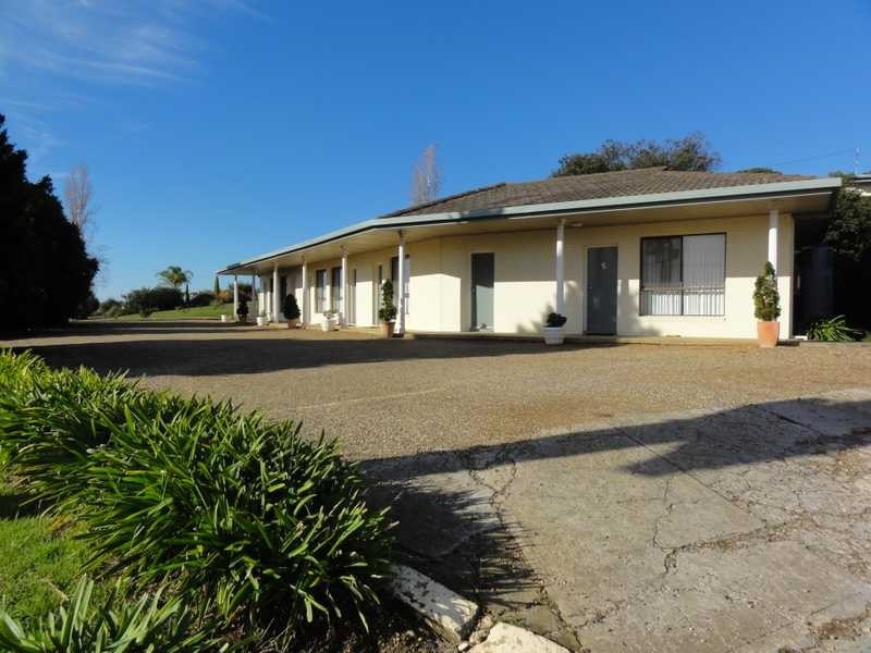 101 West Street, Gundagai NSW 2722