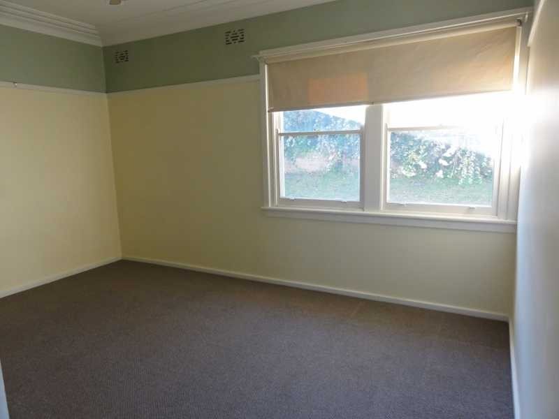 24 Byron Street, Gundagai NSW 2722