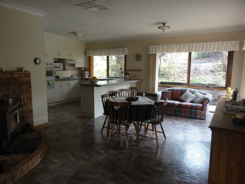 5 Nicholls Avenue, Gundagai NSW 2722