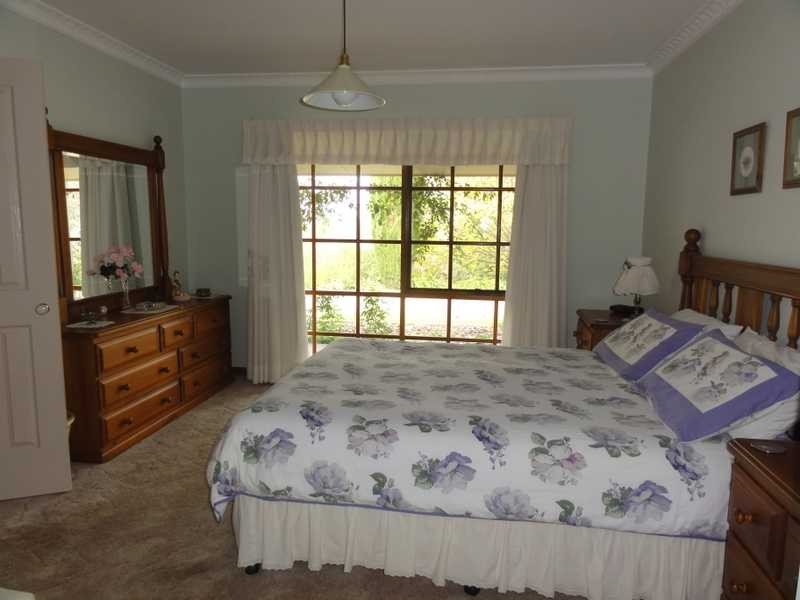 5 Nicholls Avenue, Gundagai NSW 2722