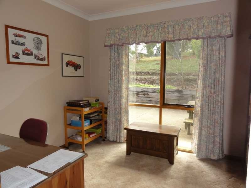 5 Nicholls Avenue, Gundagai NSW 2722