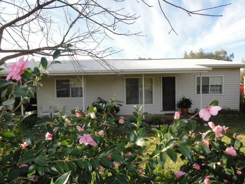 30 Tumut Street, Gundagai NSW 2722