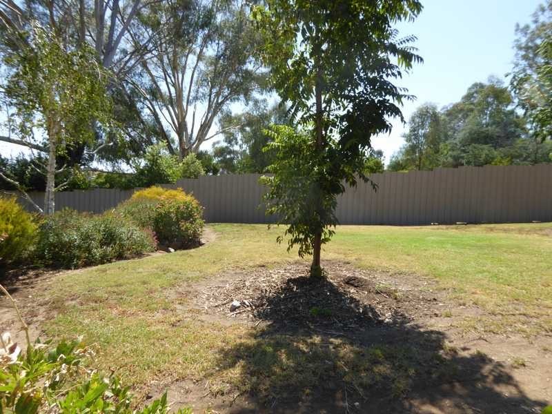 16 Eagle Street, Gundagai NSW 2722