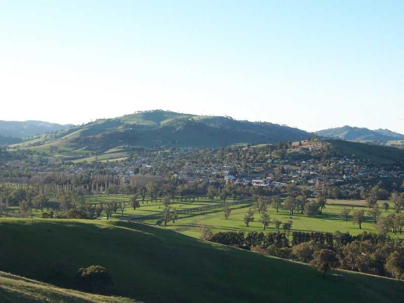 The Lookout Fry Street, Gundagai NSW 2722