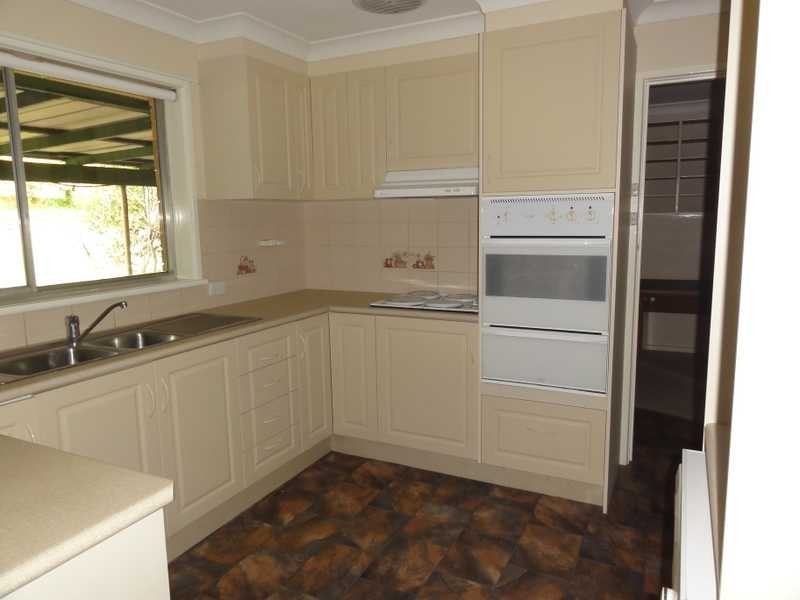 83 Mount Street, Gundagai NSW 2722