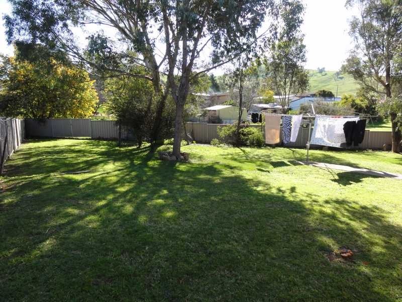 10 Carrigg Place, Gundagai NSW 2722