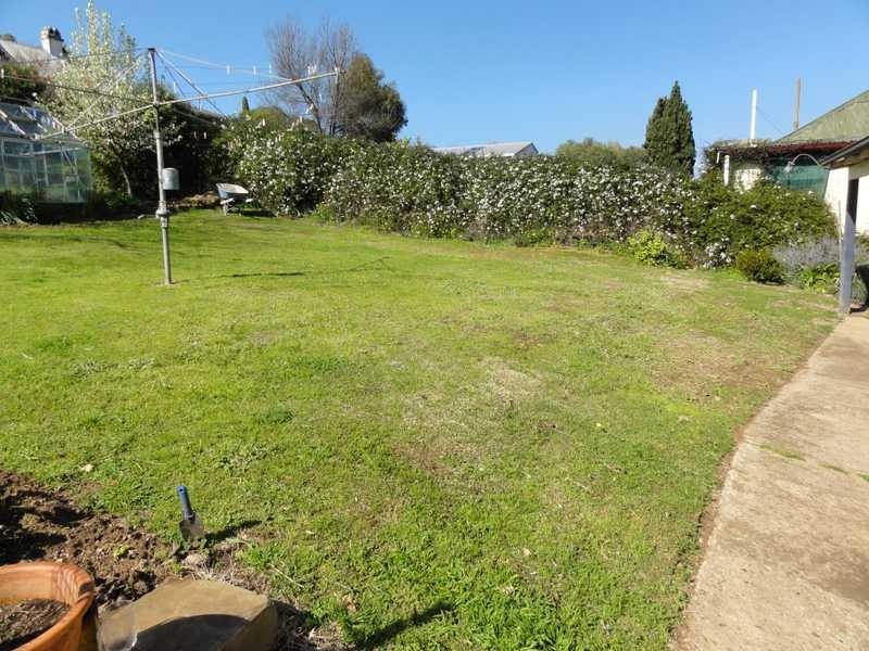 77 First Avenue, Gundagai NSW 2722