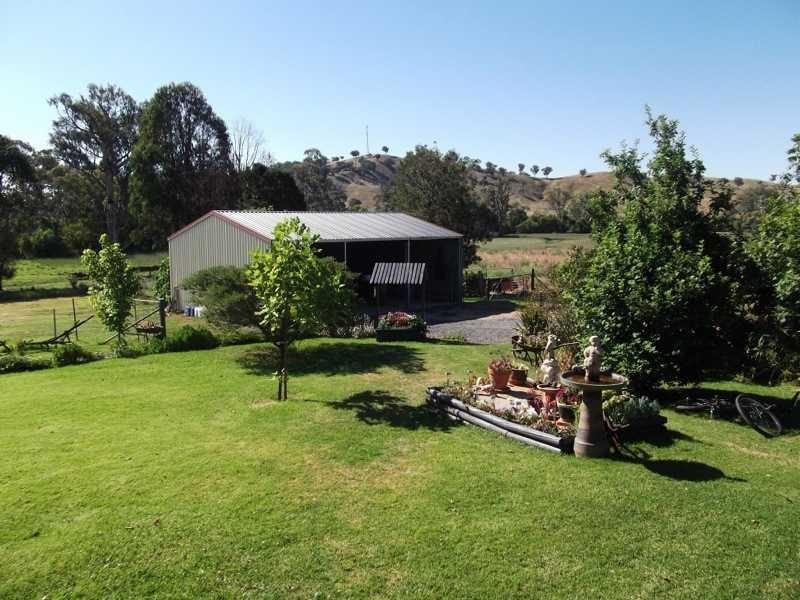 ‘Camelot’ Lewins Lane, Tumblong NSW 2729