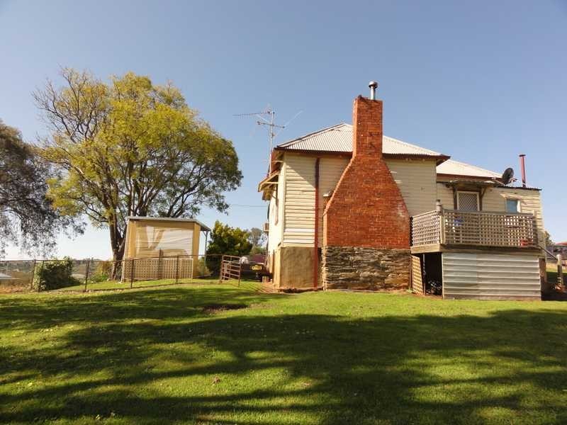 21 Tom Street, Gundagai NSW 2722