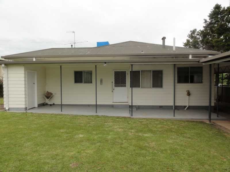 155 Hanley Street, Gundagai NSW 2722