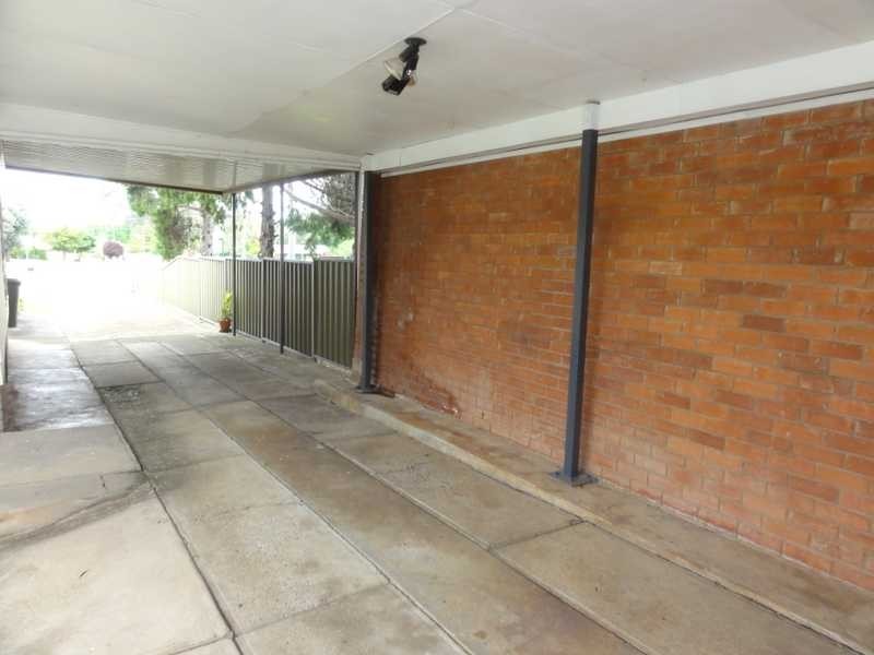 155 Hanley Street, Gundagai NSW 2722