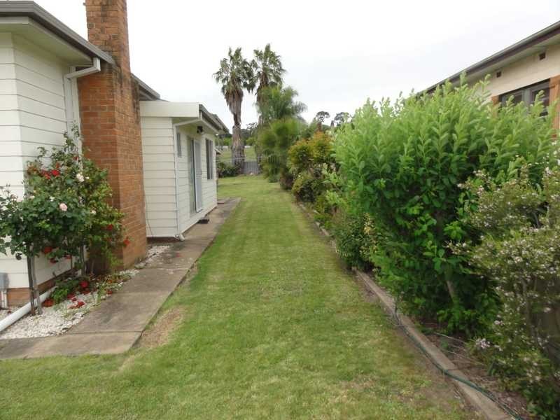 155 Hanley Street, Gundagai NSW 2722