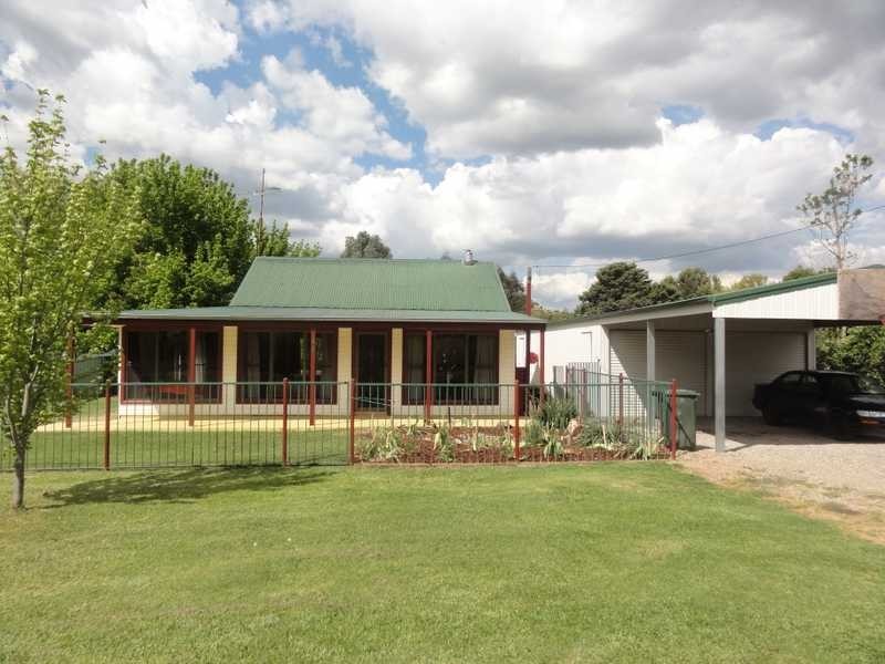 1930 Adelong Road, Tumblong NSW 2729