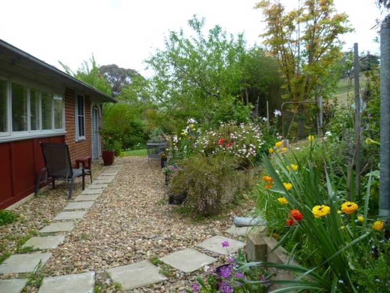 729 Grahamstown Road, Adelong NSW 2729