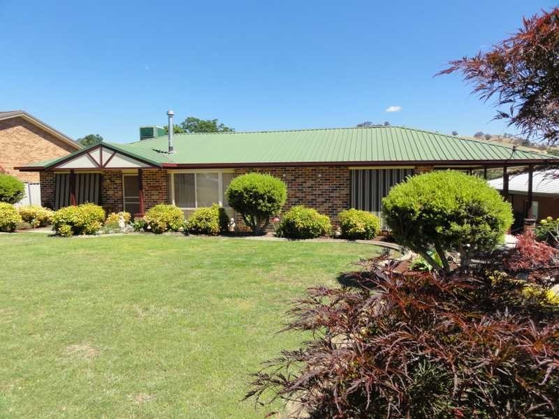 134 West Street, Gundagai NSW 2722