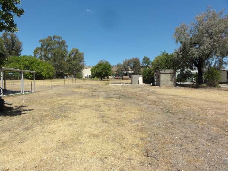 106 Mount Street, Gundagai NSW 2722