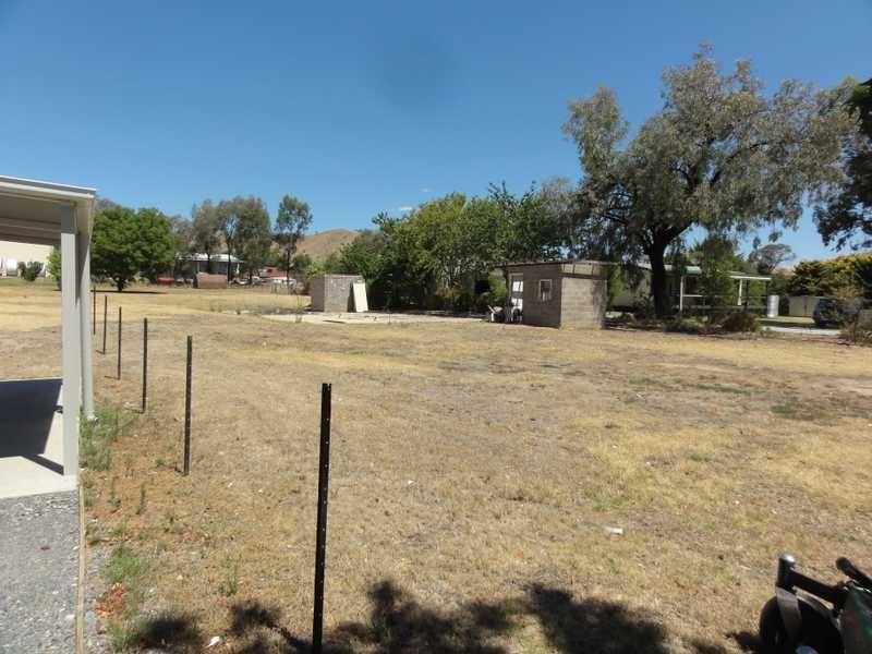 106 Mount Street, Gundagai NSW 2722