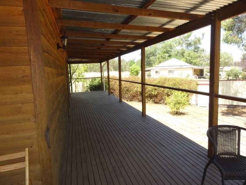 1 Bridge Street, Muttama NSW 2722