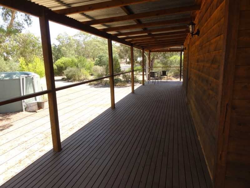 1 Bridge Street, Muttama NSW 2722