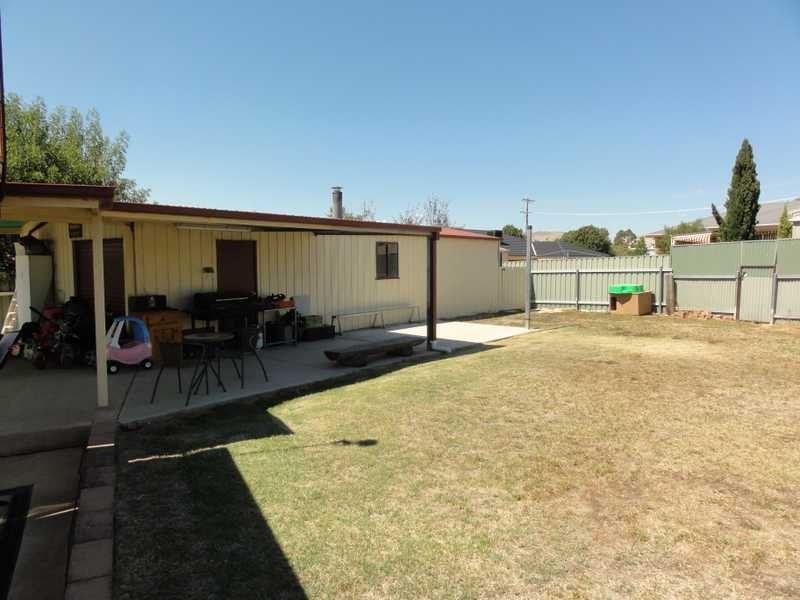1 Carrigg Place, Gundagai NSW 2722