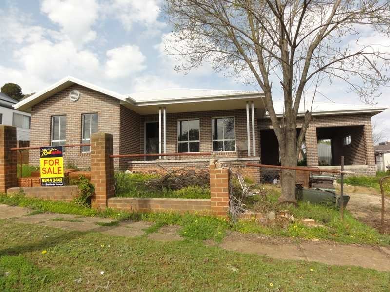 21 Byron Street, Gundagai NSW 2722