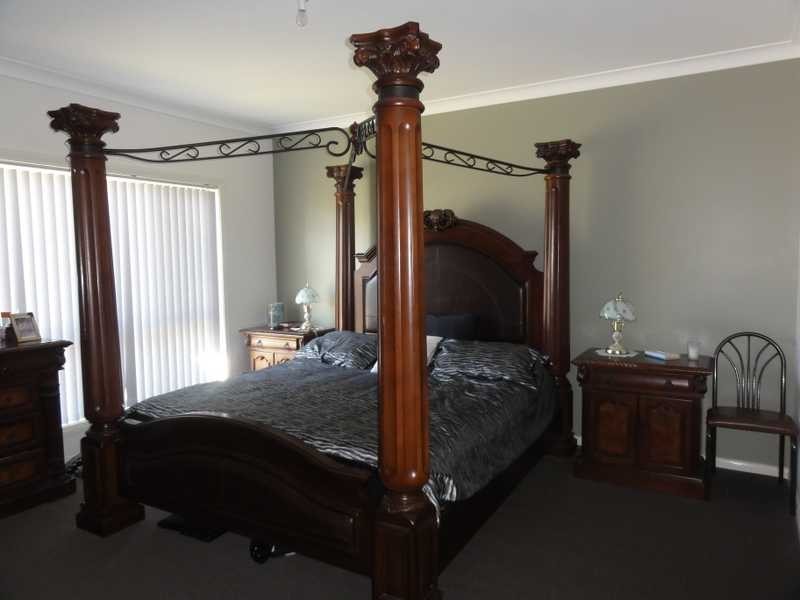 37 Mount Street, Gundagai NSW 2722