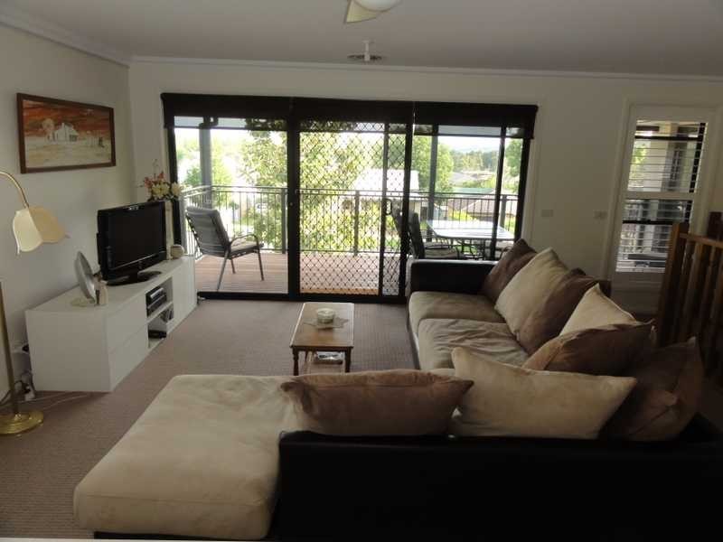 Unit 1/107 Punch Street, Gundagai NSW 2722