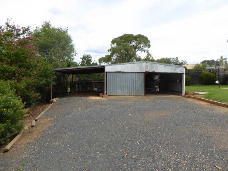 108 William Street, Gundagai NSW 2722