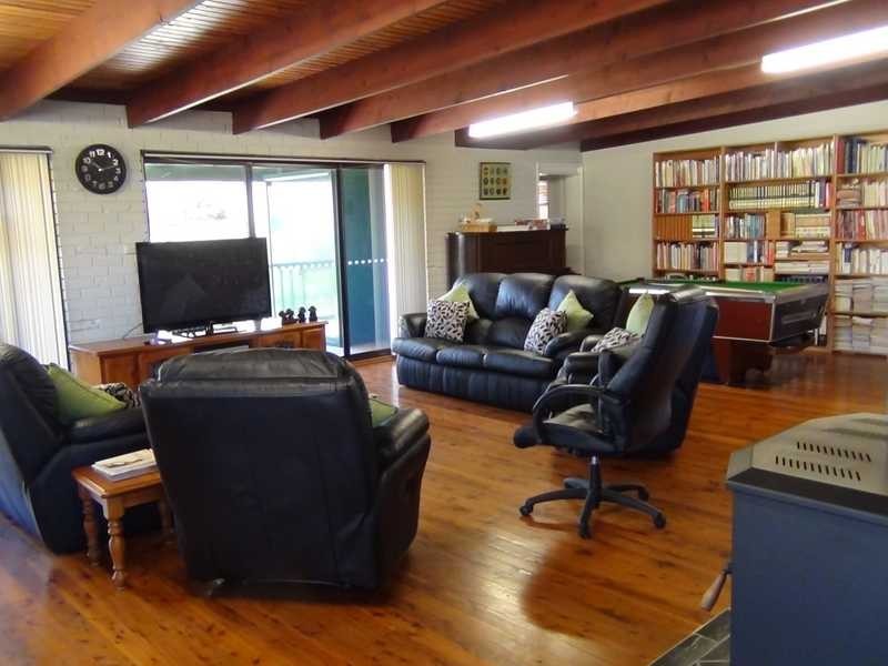 79 Mount Street, Gundagai NSW 2722