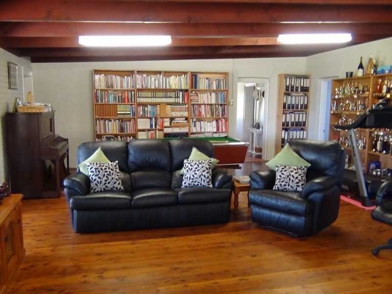 79 Mount Street, Gundagai NSW 2722