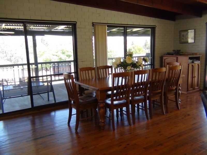 79 Mount Street, Gundagai NSW 2722