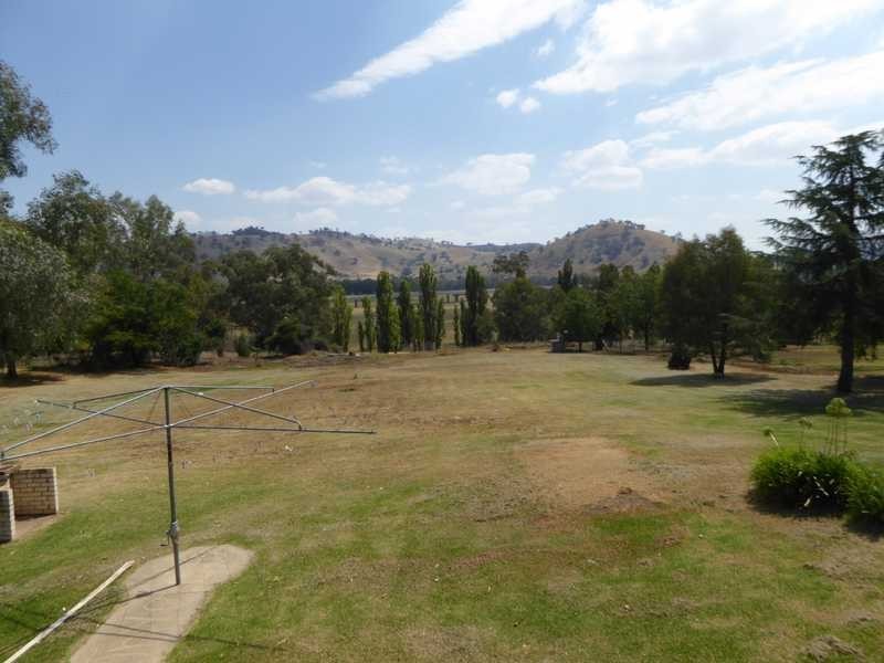 49 Mount Street, Gundagai NSW 2722