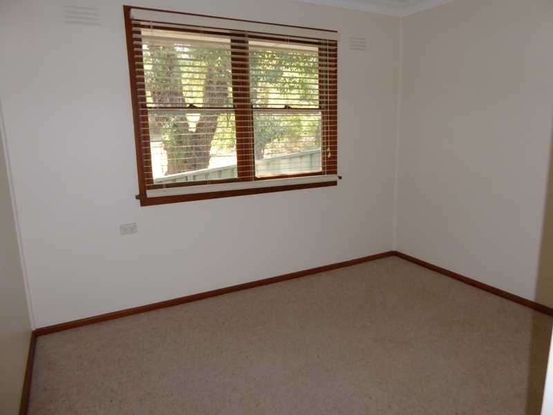 26 Tor Street, Gundagai NSW 2722